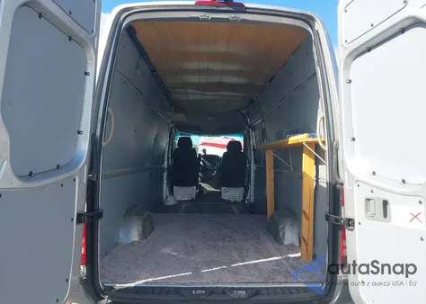 2014 Mercedes-Benz Sprinter 2500 High Roof from USA, damaged, VIN WD3PE8DC6E5861609